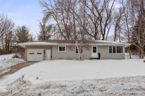 321 Buffalo St, Delano, MN, 55328-9207 | Card Image