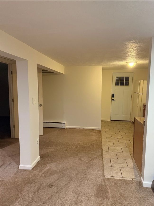 APARTMENT ABOVE GARAGE 1 BED, 1 BATH, ENTRY AND KITCHEN | Image 37