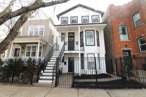 3541 N Damen Ave, Chicago, IL, 60618-6122 | Card Image