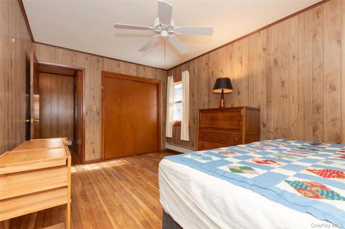 178 Beach St, Bronx, NY, 10464-1205 | Card Image