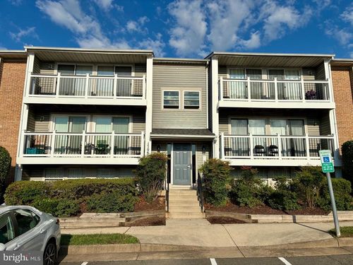 17060 Capri Ln, DUMFRIES, VA, 22026-3221 | Card Image