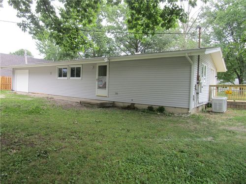 208 S Vollintine Avenue, Taylorville, IL, 62568 | Card Image