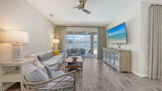 11223 Spring Gate Trl, House other with 3 bedrooms, 2 bathrooms and null parking in BRADENTON FL | Image 14