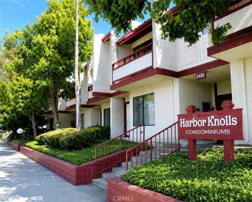 946 W 220th St, Torrance, CA, 90502-2201 | Card Image