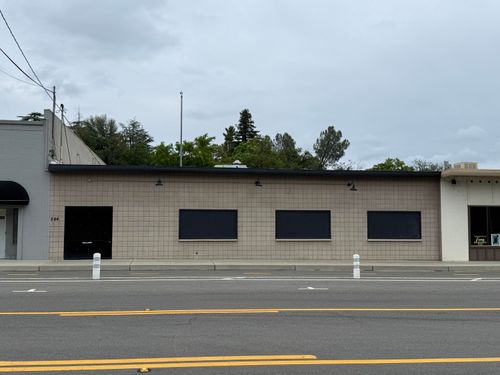 844 Butte St, Redding, CA, 96001-0926 | Card Image