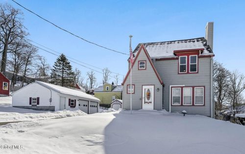 302 Washington Ave E., East Greenbush, NY, 12144 | Card Image