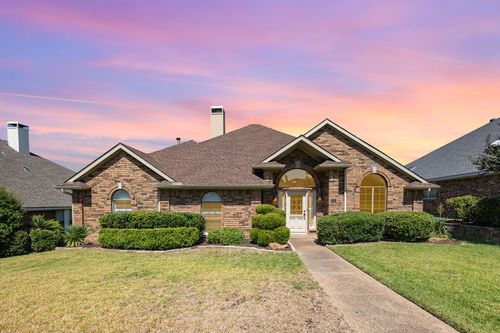 1307 Ponderosa Pine Ln, Carrollton, TX, 75007-1029 | Card Image