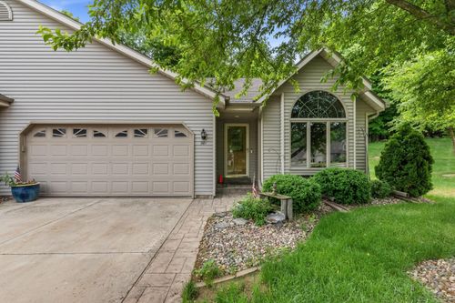 981 E Loos St, Hartford, WI, 53027-1985 | Card Image