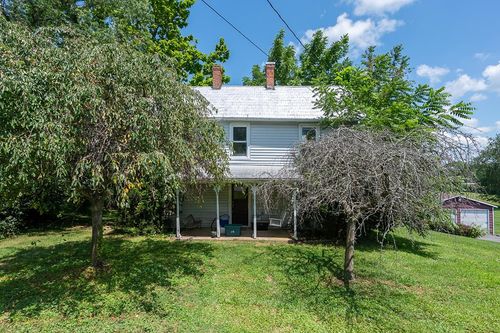 222 Sherwood Ave, Rural Retreat, VA, 24368-2516 | Card Image