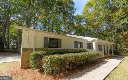 125 Brooks Dr, Tyrone, GA, 30290-2409 | Card Image