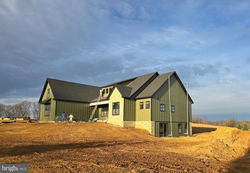 11 Mistletoe Lane, SHEPHERDSTOWN, WV, 25443 | Card Image