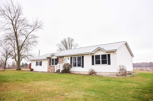 570 Winchester Rd, Geneva, IN, 46740-9664 | Card Image