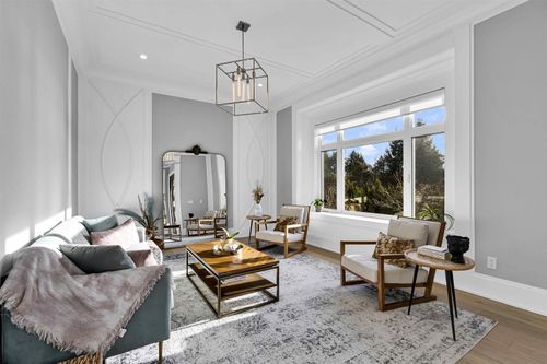 14149 16 Ave, Surrey, BC, V4A1P9 | Card Image