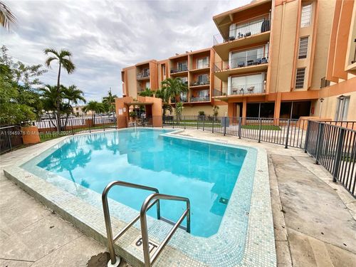 apt-215-6780 W 2nd Ct, Hialeah, FL, 33012-6792 | Card Image