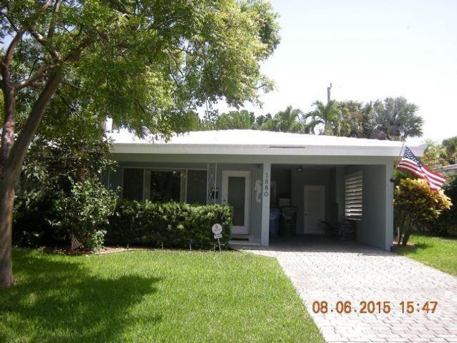 1880 Ne 33rd Ct, House other with 2 bedrooms, 2 bathrooms and null parking in Oakland Park FL | Image 2