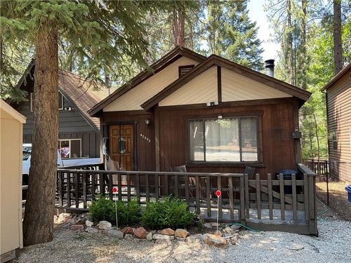 42592 Cedar Ave, Big Bear Lake, CA, 92315-2360 | Card Image
