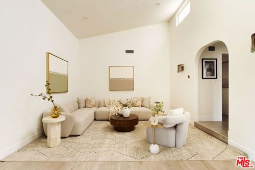 504-8455 Fountain Avenue, West Hollywood, CA, 90069 | Card Image