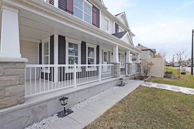 143 Bartonia Cir, House other with 5 bedrooms, 4 bathrooms and 4 parking in Orléans ON | Image 4