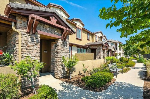 28648 Pietro Dr, Valencia, CA, 91354-2698 | Card Image