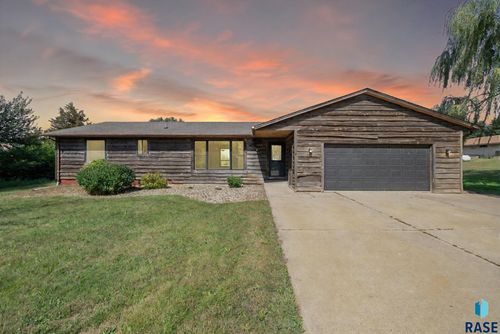 48186 265th St Street, Brandon, SD, 57005 | Card Image