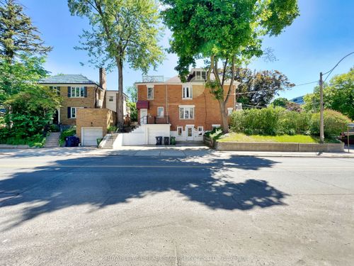 2-18 Shorncliffe Ave, Toronto, ON, M4V1T1 | Card Image