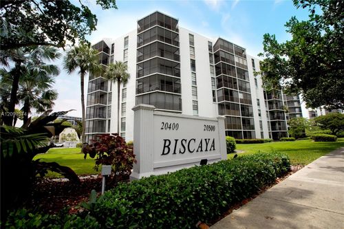 714-20500 W Country Club Dr, Aventura, FL, 33180-1620 | Card Image