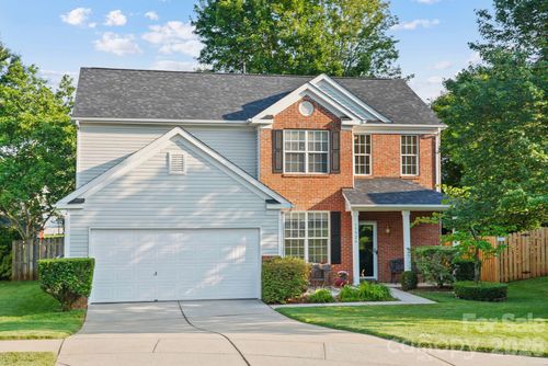 15926 Bubbling Branch Ln, Charlotte, NC, 28273-6975 | Card Image