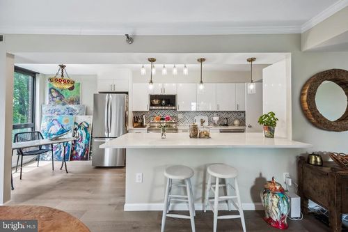 apt-906-1808 Old Meadow Rd, MCLEAN, VA, 22102-1831 | Card Image