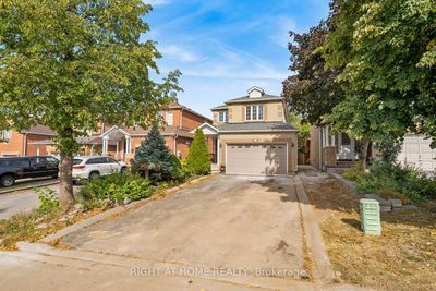 MAIN - 36 Rosanna Cres, House other with 4 bedrooms, 3 bathrooms and 3 parking in Maple ON | Image 2