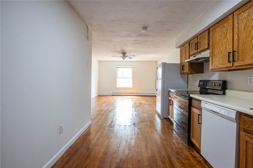 apt-28-420 Woodward Rd, North Providence, RI, 02904-4700 | Card Image