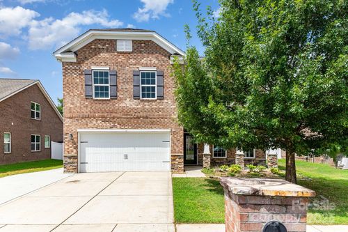 4523 Lanstone Ct Sw, Concord, NC, 28027-8704 | Card Image
