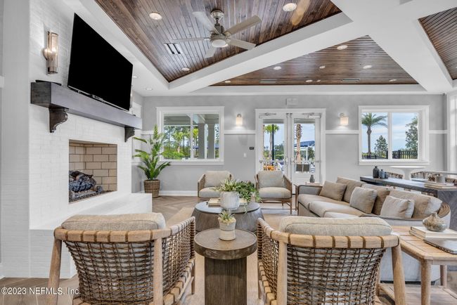 Exclusive Amenities | Image 31