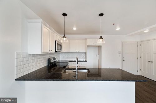 205-5420 Ridge Ave, PHILADELPHIA, PA, 19128-3930 | Card Image