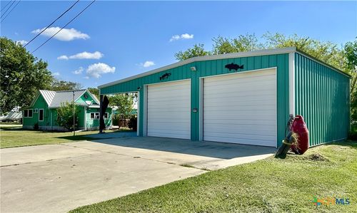 302 E Dallas Ave, SeaDrift, TX, 77983-3731 | Card Image