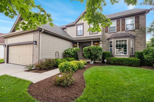 3060 Savannah Dr, Aurora, IL, 60502-8681 | Card Image