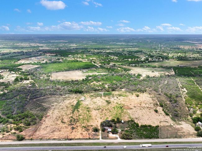 17171 Interstate 35 S, Home with 0 bedrooms, 0 bathrooms and null parking in Atascosa TX | Image 10
