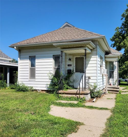 142 14th Ave Sw, Cedar Rapids, IA, 52404-2949 | Card Image