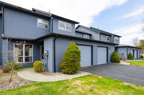 38 Pond Dr E, Rhinebeck, NY, 12572-1914 | Card Image