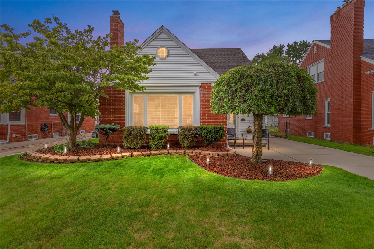 Lawrence Ave, Dearborn, MI 48128