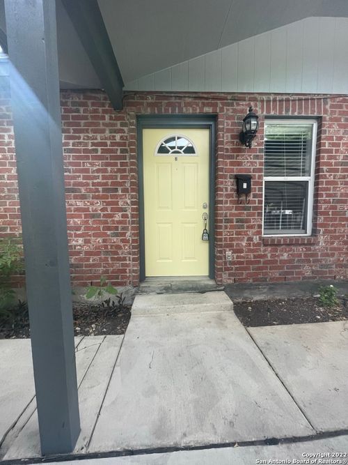 2-215 Eleanor Ave, San Antonio, TX, 78209-6738 | Card Image