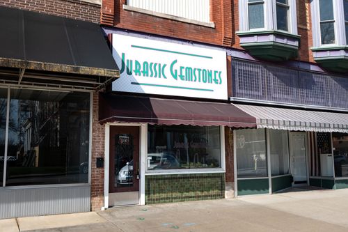 117 W Madison St, Pontiac, IL, 61764-1811 | Card Image