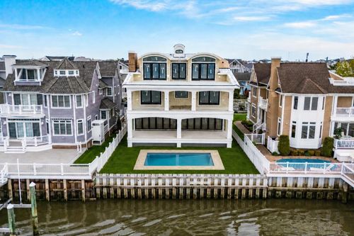 1904 Glenwood Dr, Ocean City, NJ, 08226-2611 | Card Image