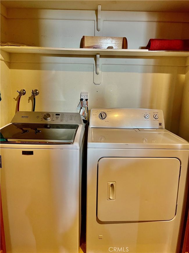 washer and dryer, upsatairs | Image 22