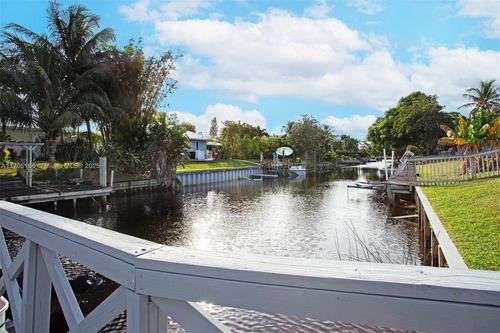 808 Mission Hill Rd, Boynton Beach, FL, 33435-8549 | Card Image