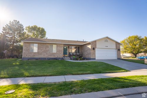 13160 S Meadow Way, Riverton, UT, 84065-2238 | Card Image