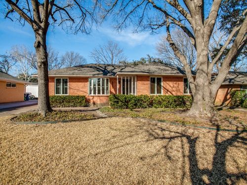 6327 Town Hill Ln, Dallas, TX, 75214-2046 | Card Image