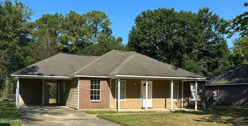 1113 Dorothy St, Ocean Springs, MS, 39564-8752 | Card Image