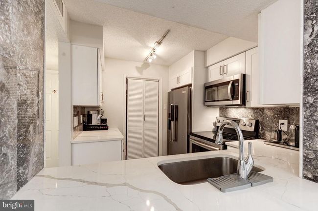 APT-201B - 1511 Lincoln Way, Condo with 2 bedrooms, 2 bathrooms and null parking in MCLEAN VA | Image 30