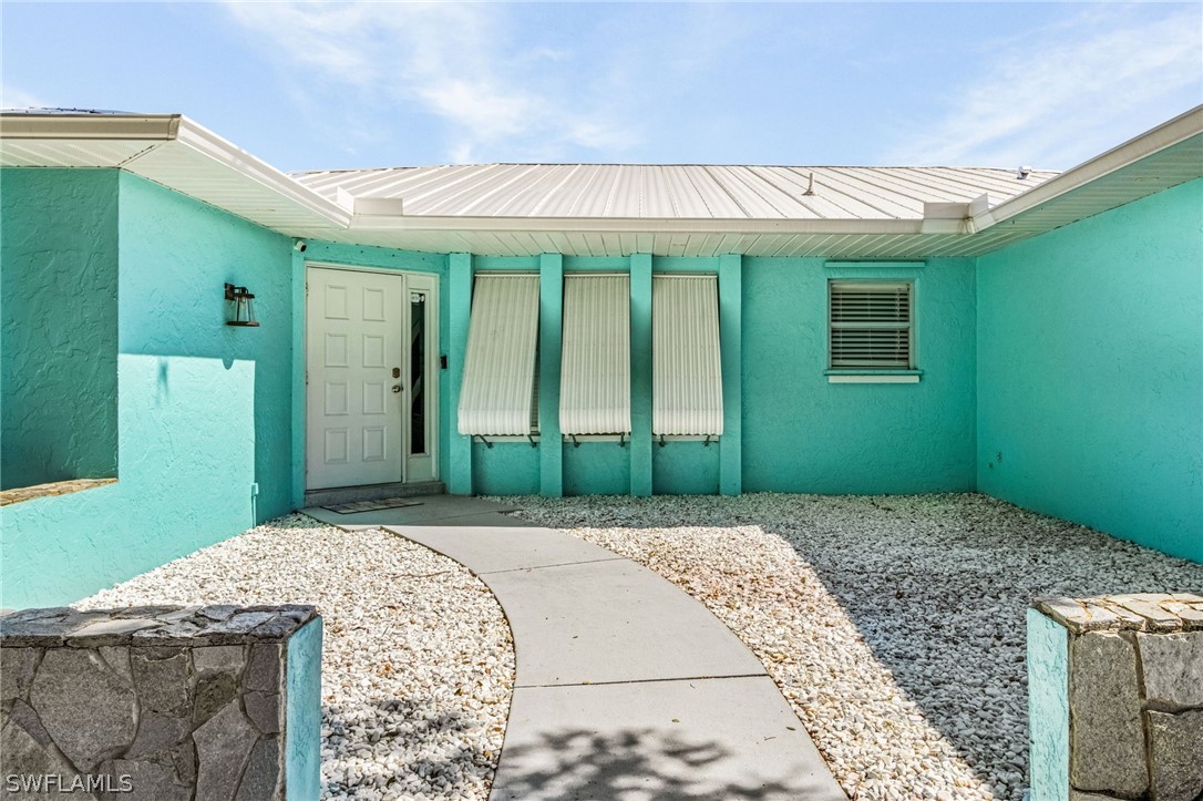 34th Ter, Cape Coral, FL 33904