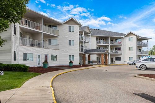 307-3 Parklane Way, Strathmore, AB, T1P1N6 | Card Image